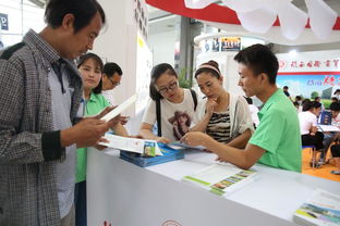 第六屆陜西高等教育博覽會隆重開幕，我校特色展區現場咨詢如火如荼